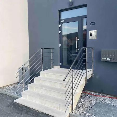 Fresh And Newly Built With Pool Трогир