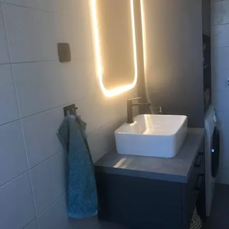 Fresh And Newly Built With Pool