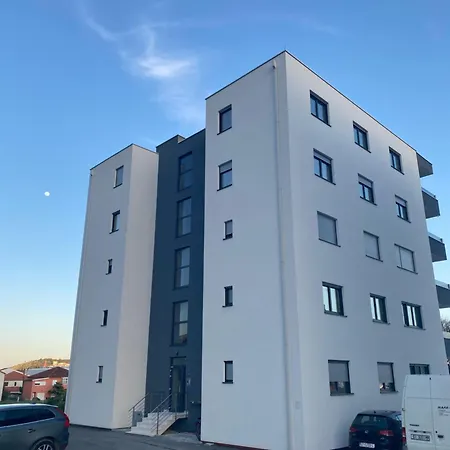 Апартаменты Fresh And Newly Built With Pool Трогир