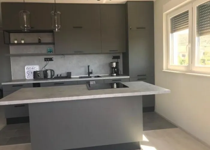 Fresh And Newly Built With Pool Апартаменты Трогир