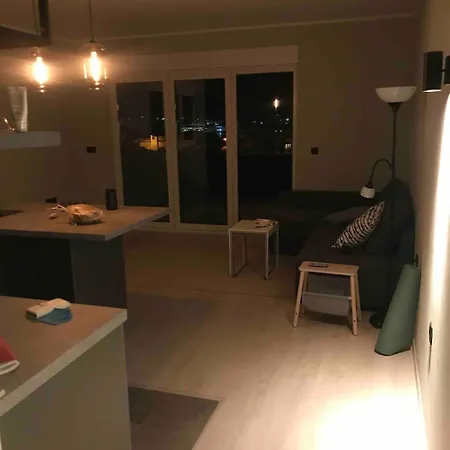 Διαμέρισμα Fresh And Newly Built With Pool Τρογκίρ