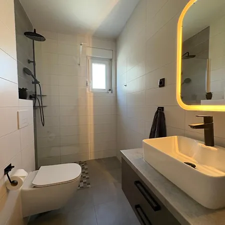 Fresh And Newly Built With Pool